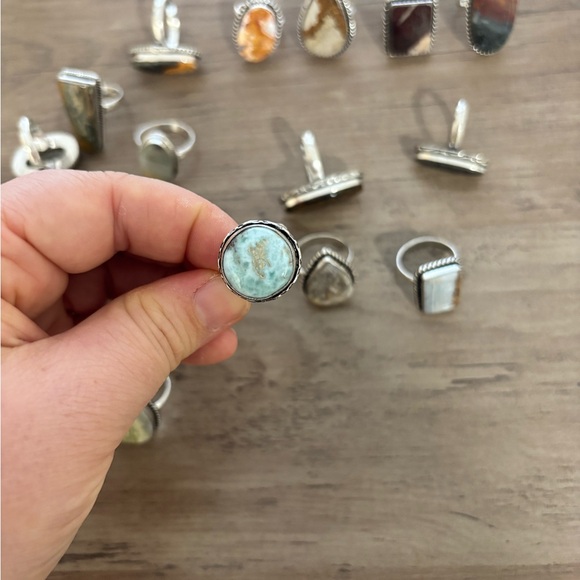 Lot Of 17 Sterling Silver And Stone Rings - Picture 16 of 16